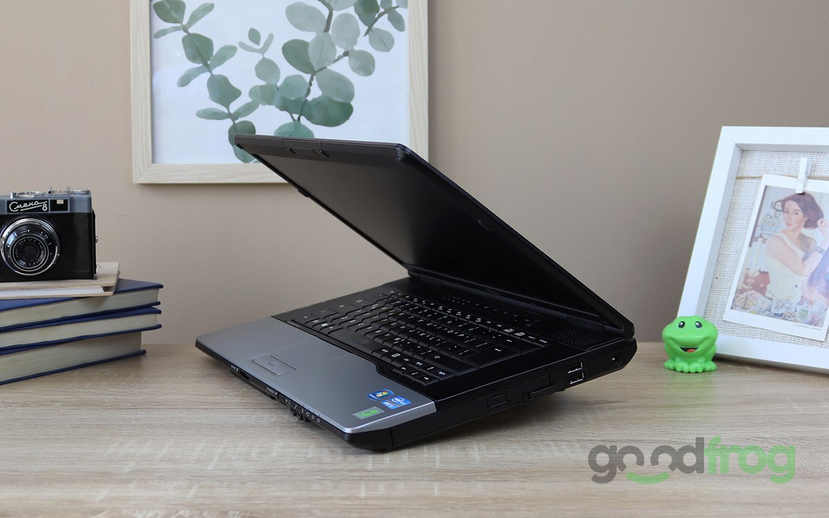 Fujitsu LifeBook E752 / 15-cali / Intel Core i5 / Windows 10 Fujitsu LifeBook E752 / 15-cali / Intel Core i5 / Windows 10