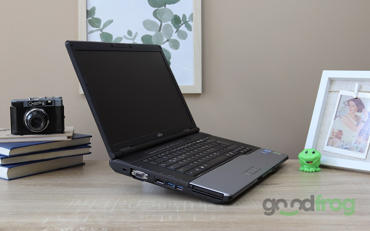 Fujitsu LifeBook E752 / 15-cali / Intel Core i5 / Windows 10 Fujitsu LifeBook E752 / 15-cali / Intel Core i5 / Windows 10